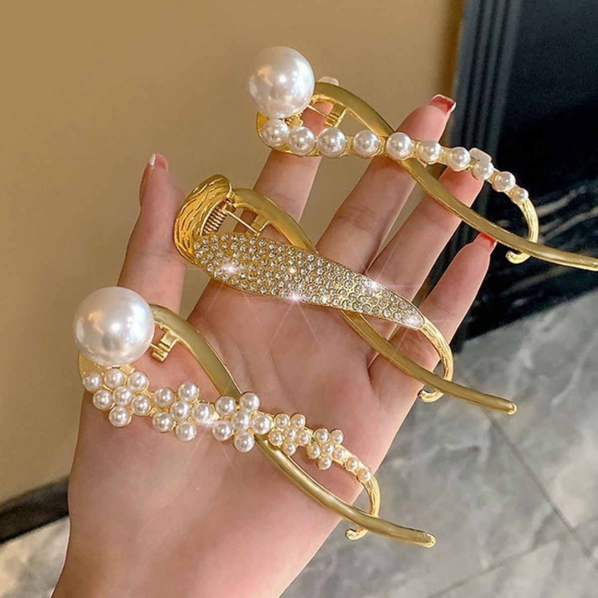 Elegant Glitter Pearl Hair Cli - Korean Lifestyle & Kids Boutique Photos 评论和价格